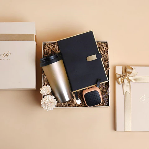 custom design corporate technology gift sets